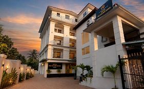 Hotel The Golden Sands, Located On Calangute Main Road